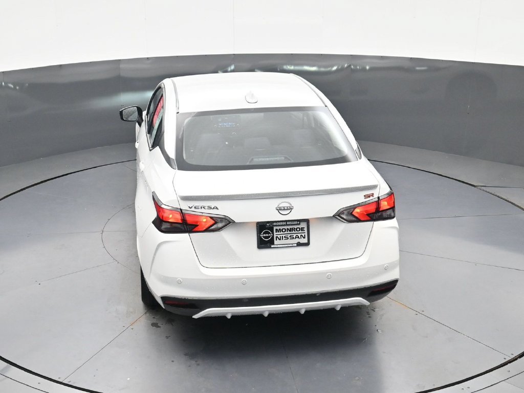 Certified 2024 Nissan Versa SR FWD image 33