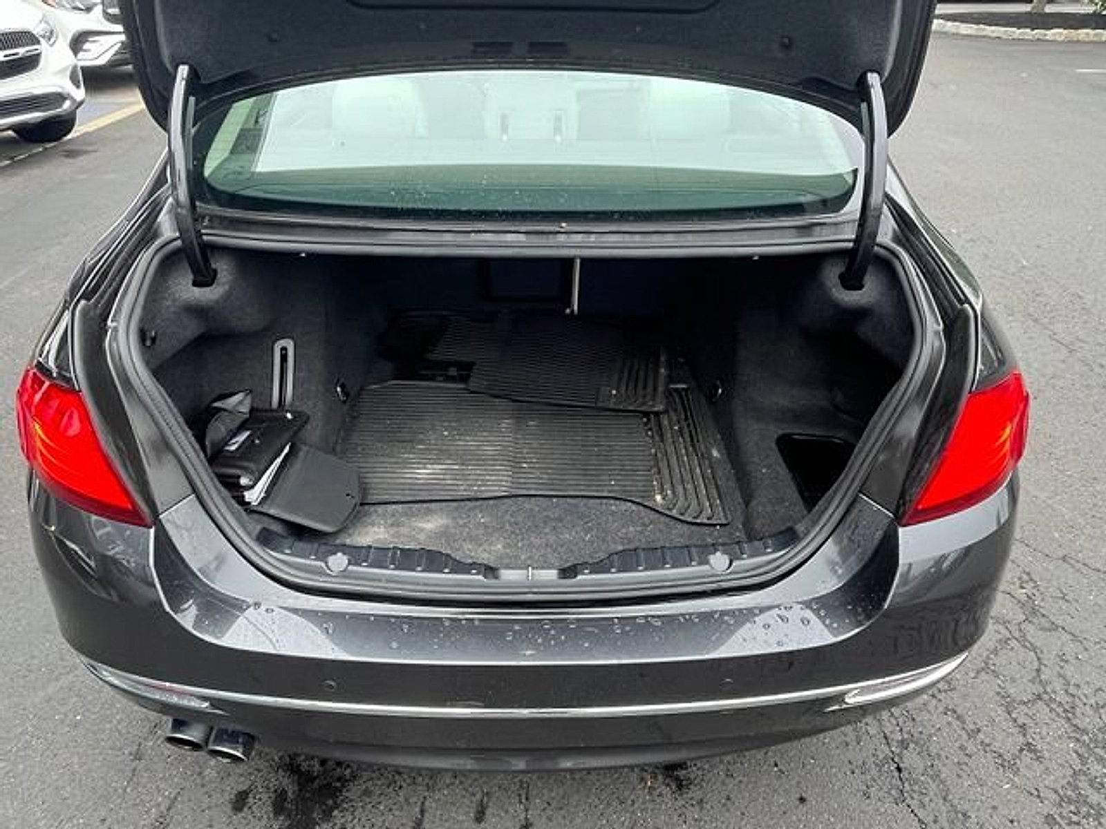 Used 2015 BMW 528i xDrive Sedan AWD/4WD image 7