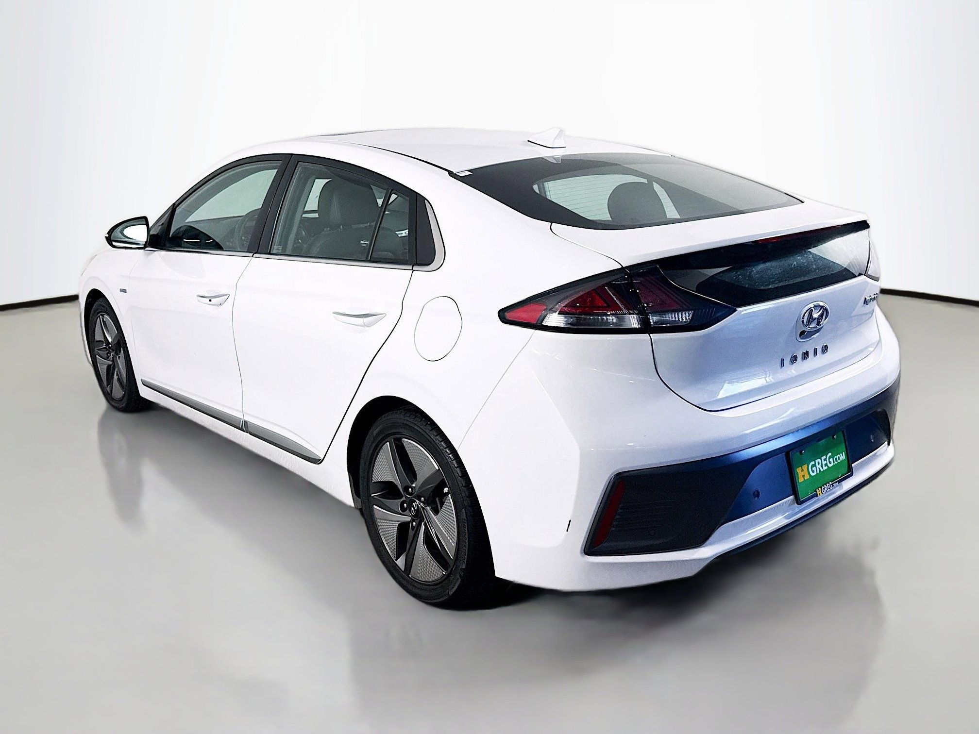 Used 2020 Hyundai Ioniq Limited image 7