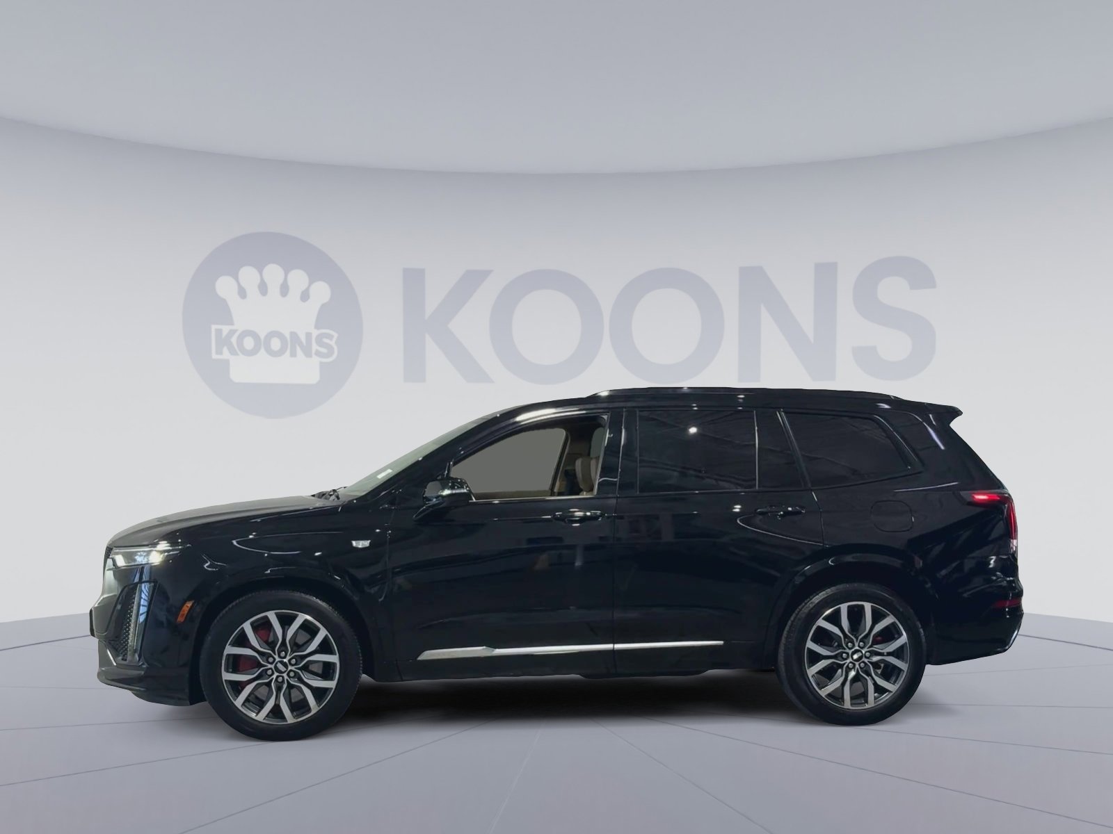 Used 2022 Cadillac XT6 Sport w/ Platinum Package image 7