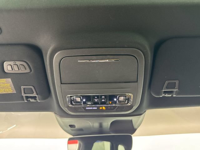 Used 2020 Lincoln Corsair Reserve w/ Equipment Group 201A AWD/4WD image 11