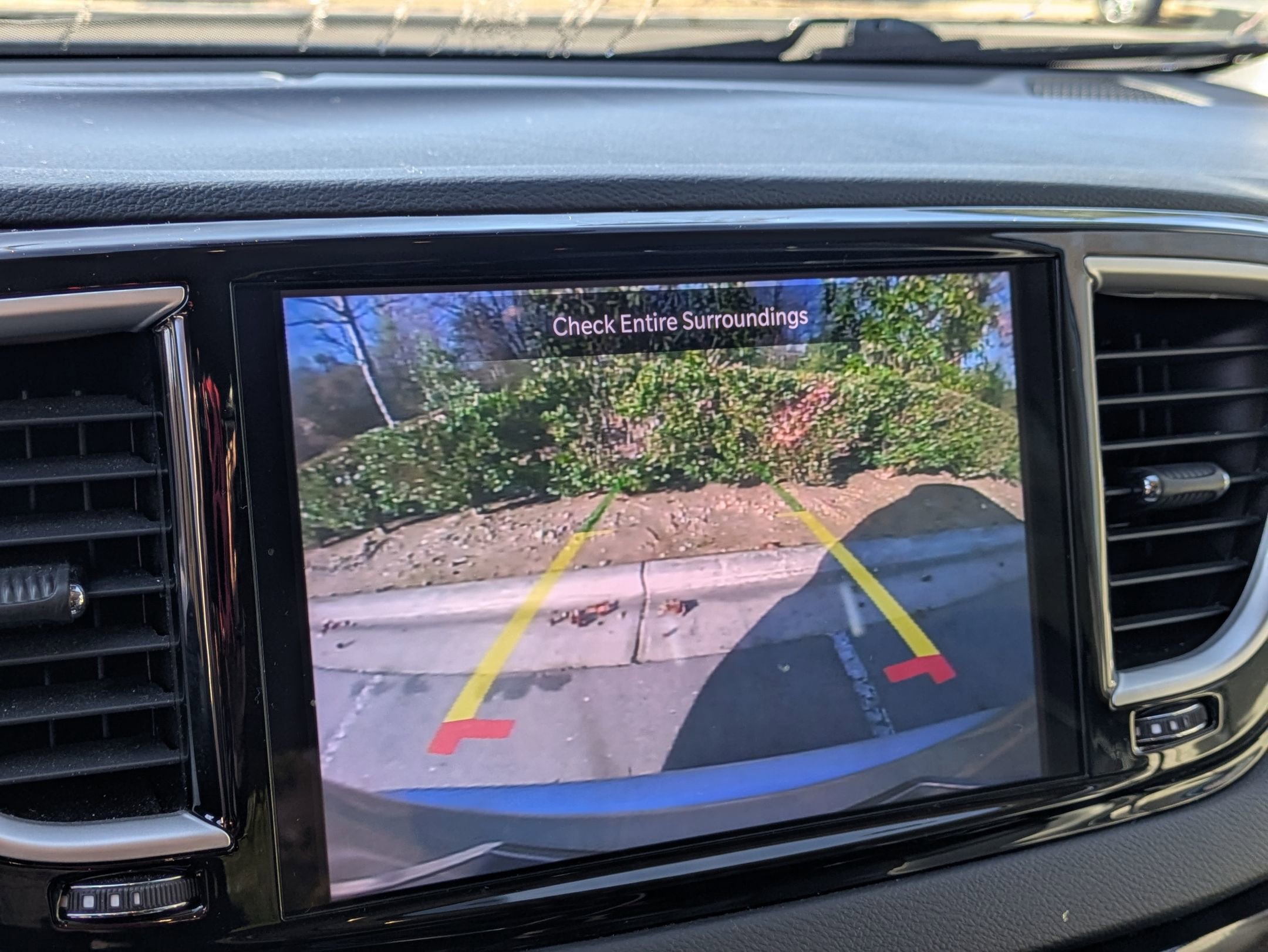 Used 2023 Chrysler Pacifica Touring-L image 22