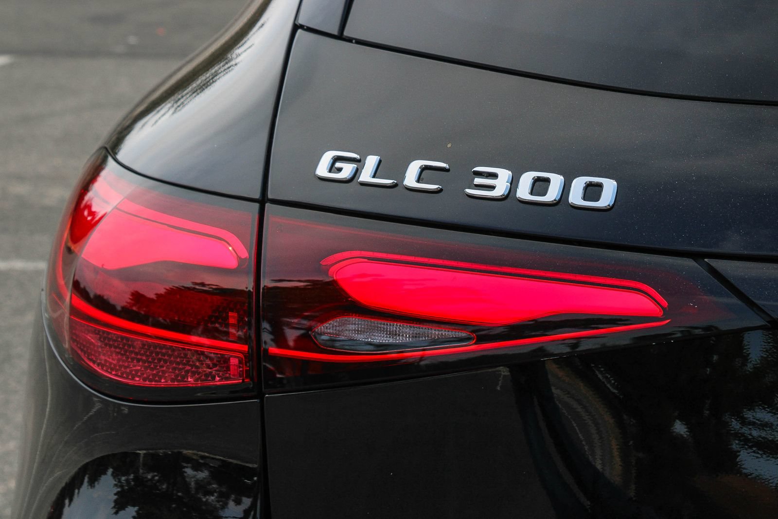 Certified 2026 Mercedes-Benz GLC 300 4MATIC image 10