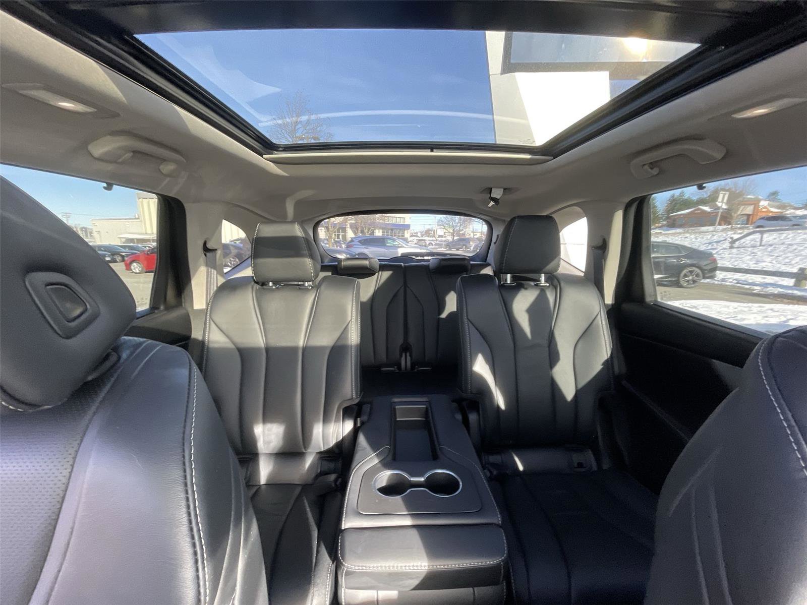 Used 2023 Acura MDX SH-AWD w/ Technology Package image 31