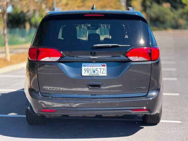 Used 2018 Chrysler Pacifica Limited w/ Advanced Safetytec Group FWD image 18