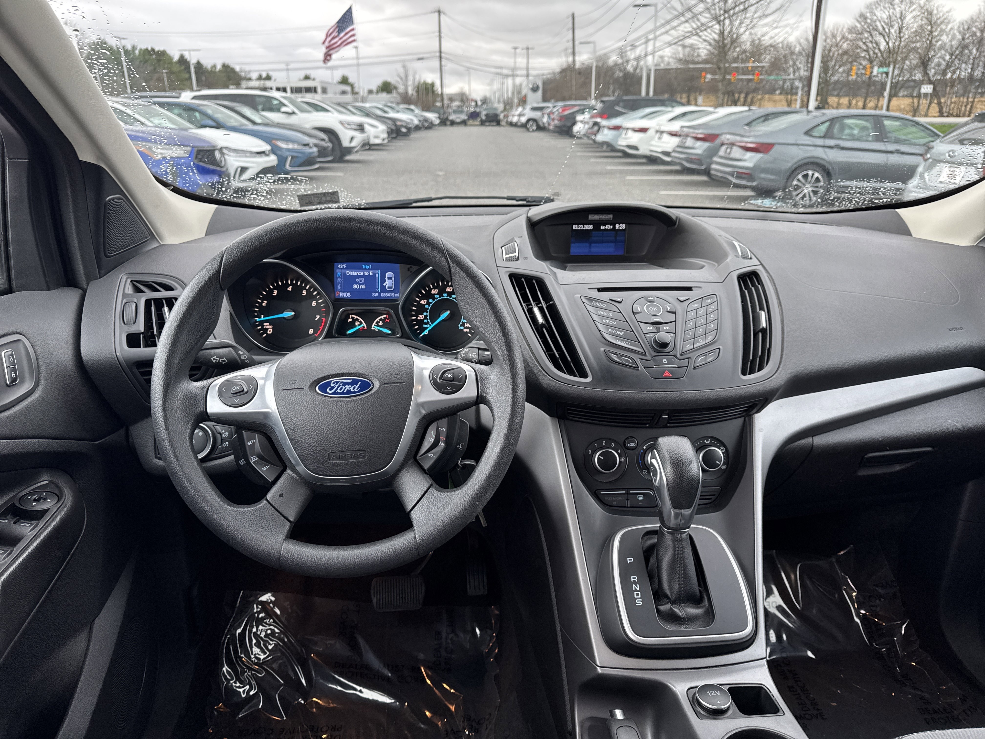 Used 2014 Ford Escape SE image 2