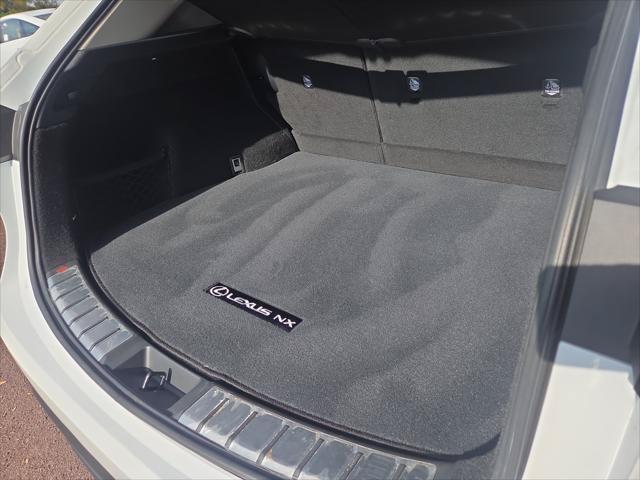 Certified 2026 Lexus NX 350h AWD w/ Accessory Package (Z1) image 34