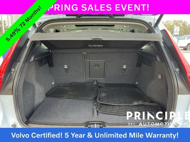 Certified 2024 Volvo XC40 B5 Ultimate w/ Climate Package AWD/4WD image 15