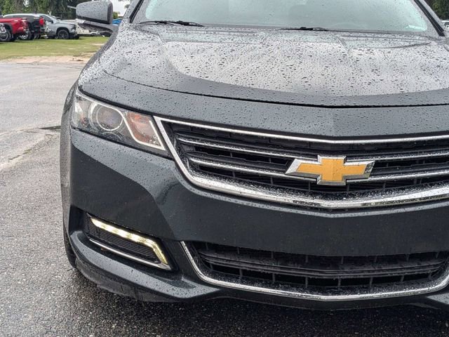Used 2018 Chevrolet Impala LT FWD image 9