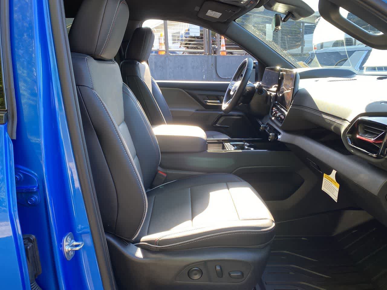 Used 2026 Chevrolet Silverado EV Trail Boss AWD/4WD image 18