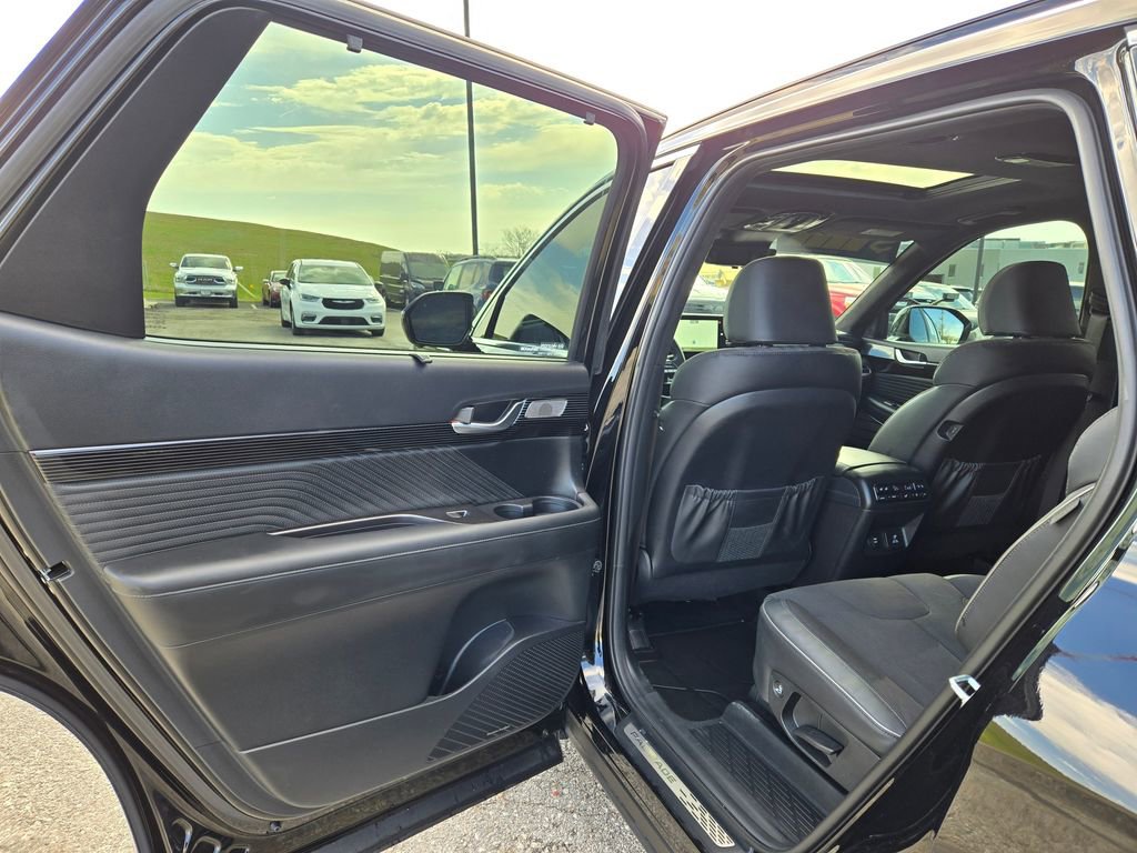 Used 2025 Hyundai Palisade Calligraphy AWD/4WD image 27