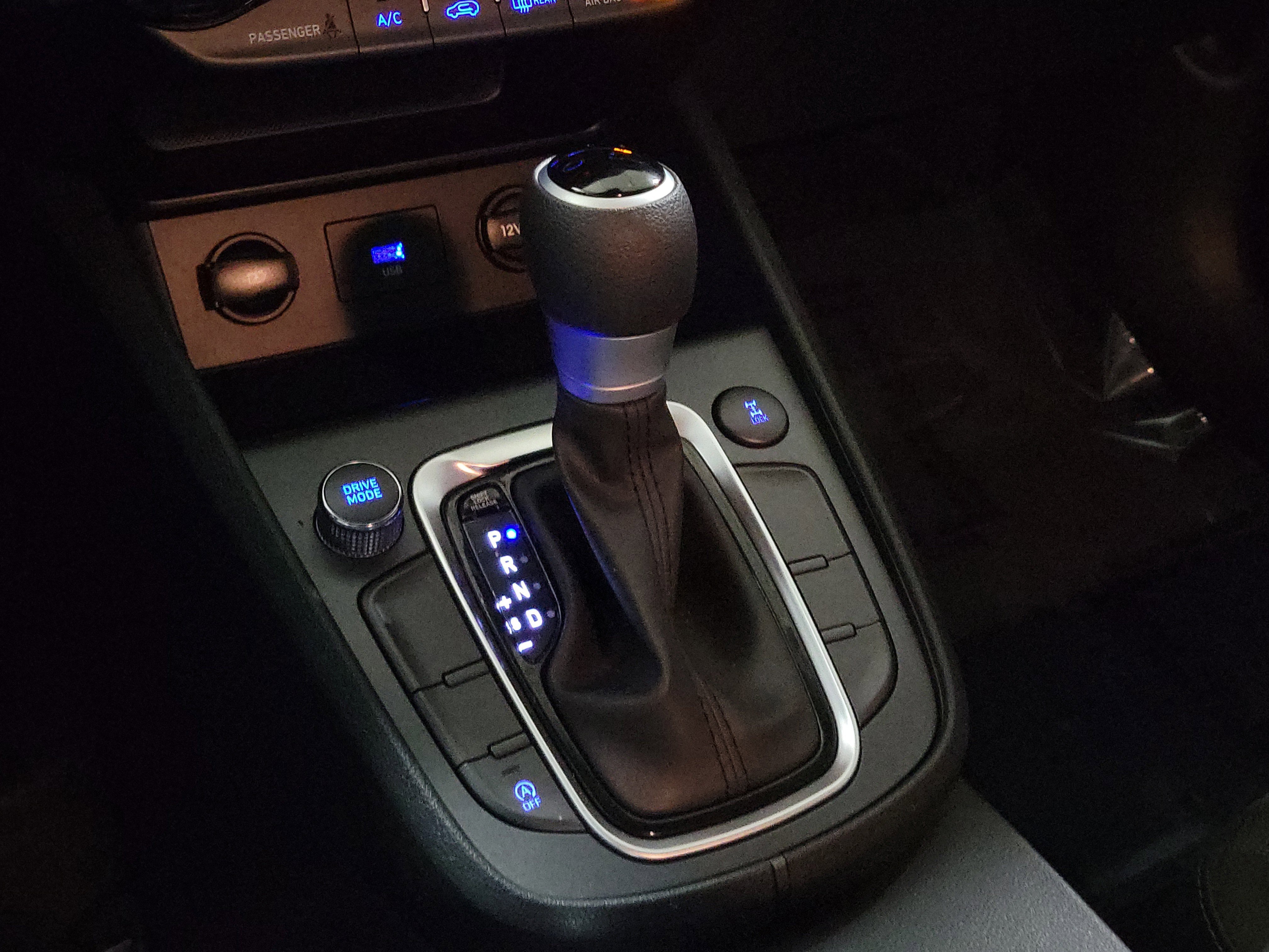 Used 2023 Hyundai Kona SEL AWD/4WD image 35