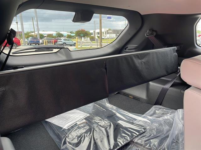 New 2025 Mitsubishi Outlander AWD image 12