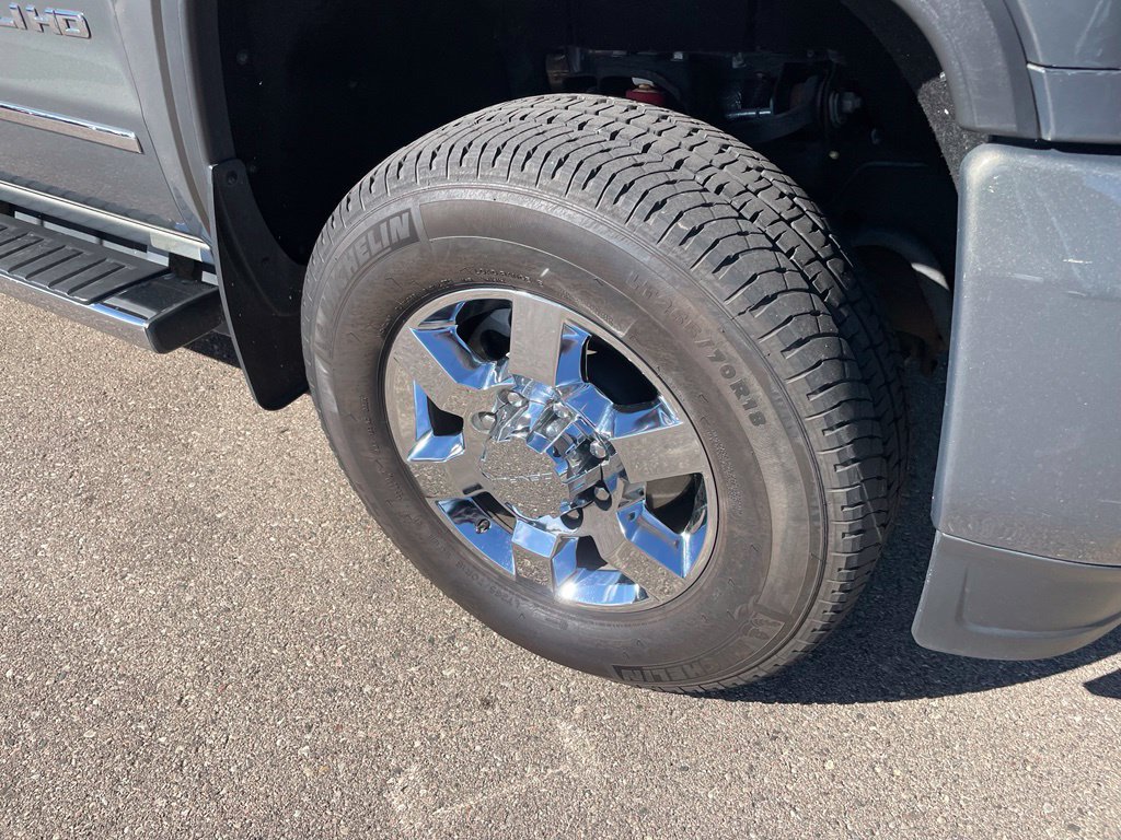 Used 2017 GMC Sierra 3500 Denali w/ Duramax Plus Package AWD/4WD image 3