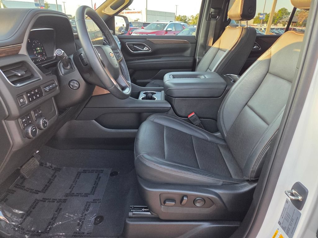 Used 2023 Chevrolet Tahoe High Country AWD/4WD image 6
