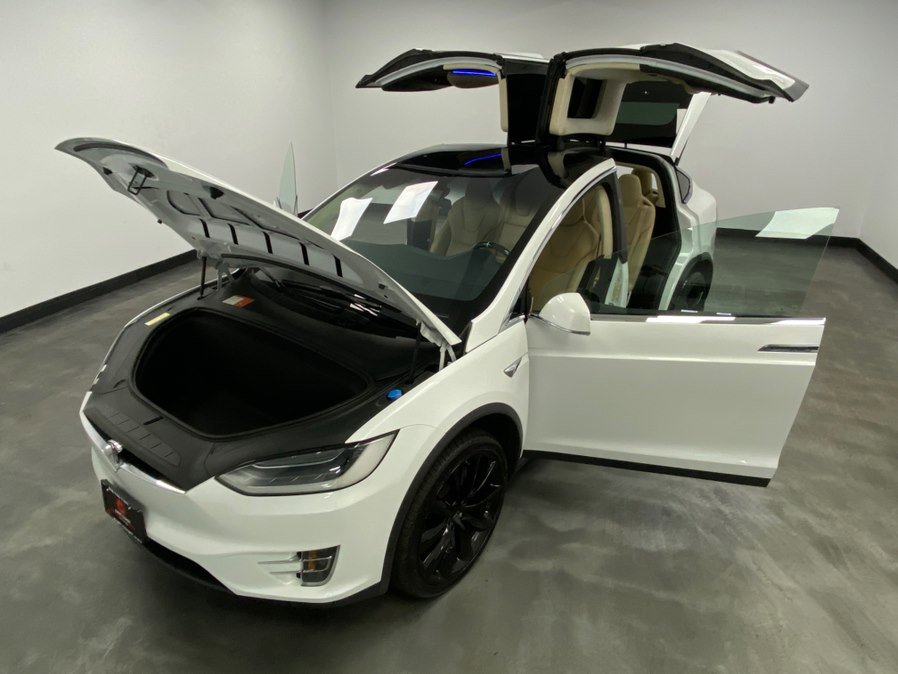 Used 2017 Tesla Model X 90D image 44