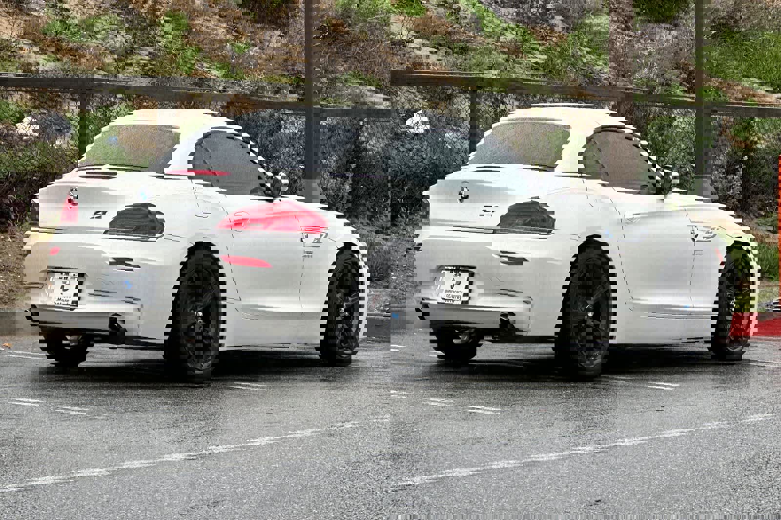 Used 2011 BMW Z4 sDrive35i image 2