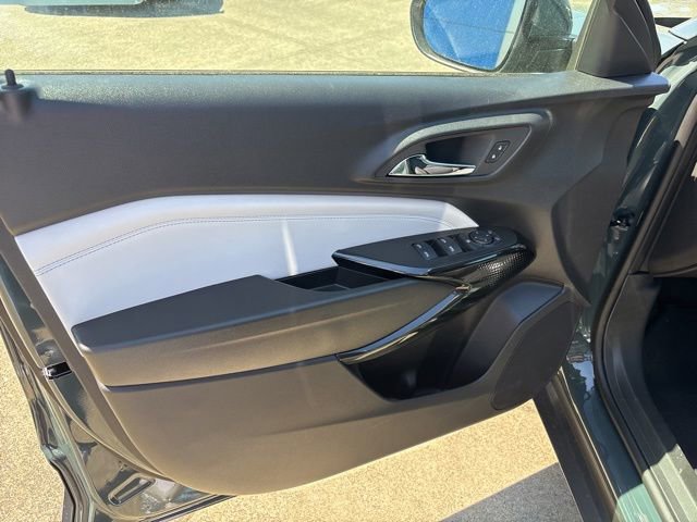 New 2026 Chevrolet Trax LT w/ Driver Confidence Package FWD image 28