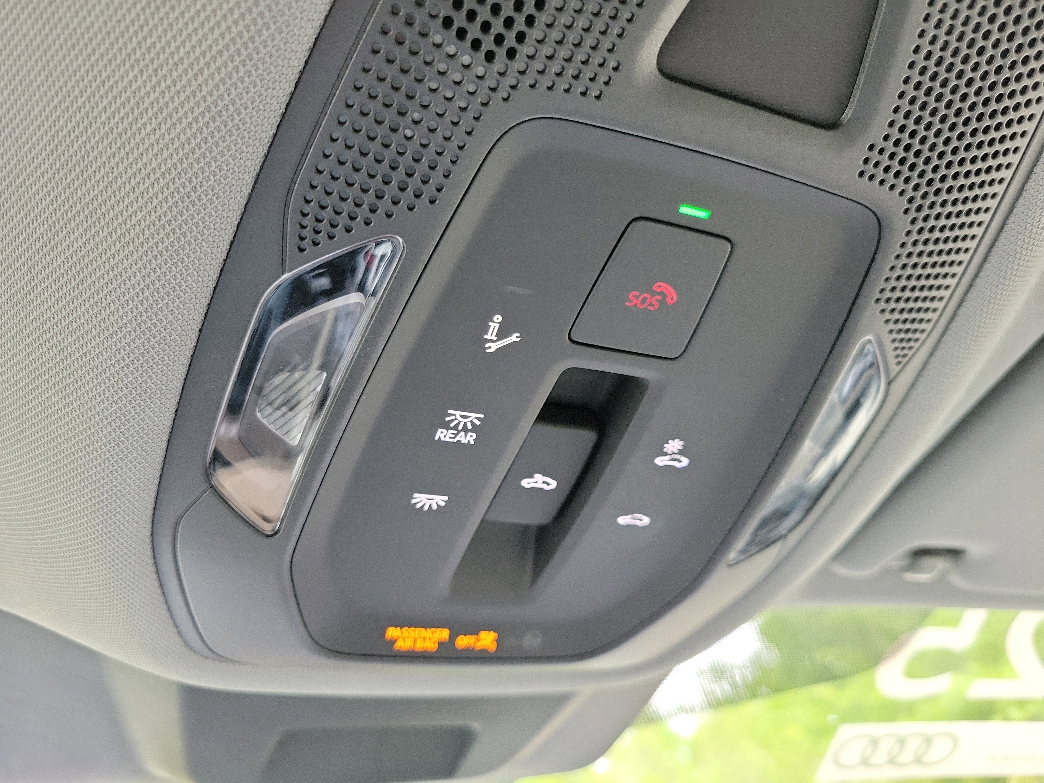 Used 2025 Audi Q5 Premium w/ Convenience Package image 19