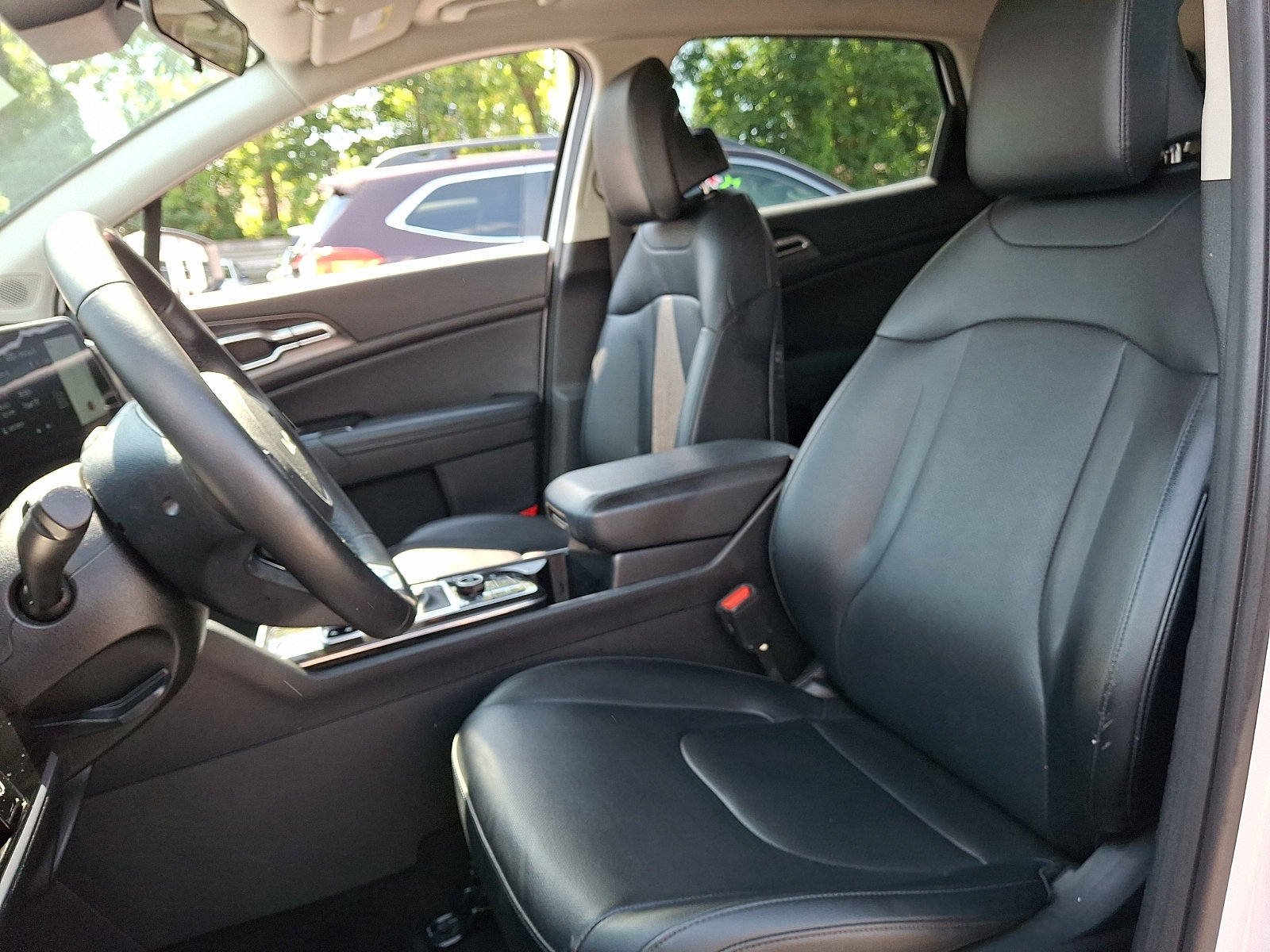 Certified 2023 Kia Sportage EX FWD image 11