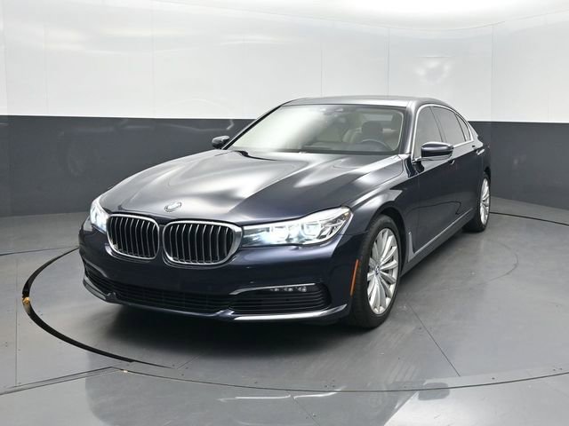 Used 2018 BMW 740i w/ Executive Package RWD image 1