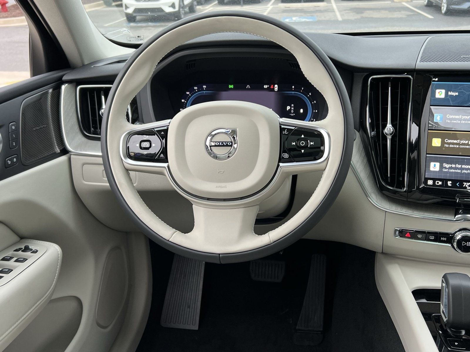 Used 2024 Volvo XC60 B5 Plus w/ Climate Package AWD/4WD image 16