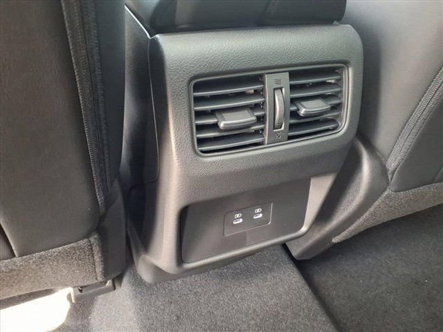 Used 2026 Nissan Rogue SV w/ SV Premium Package image 31