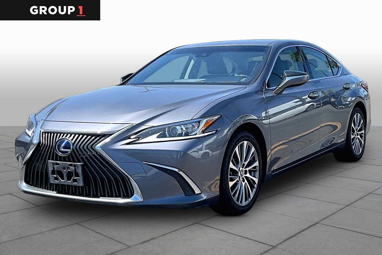 Used 2019 Lexus ES 300h w/ Premium Package