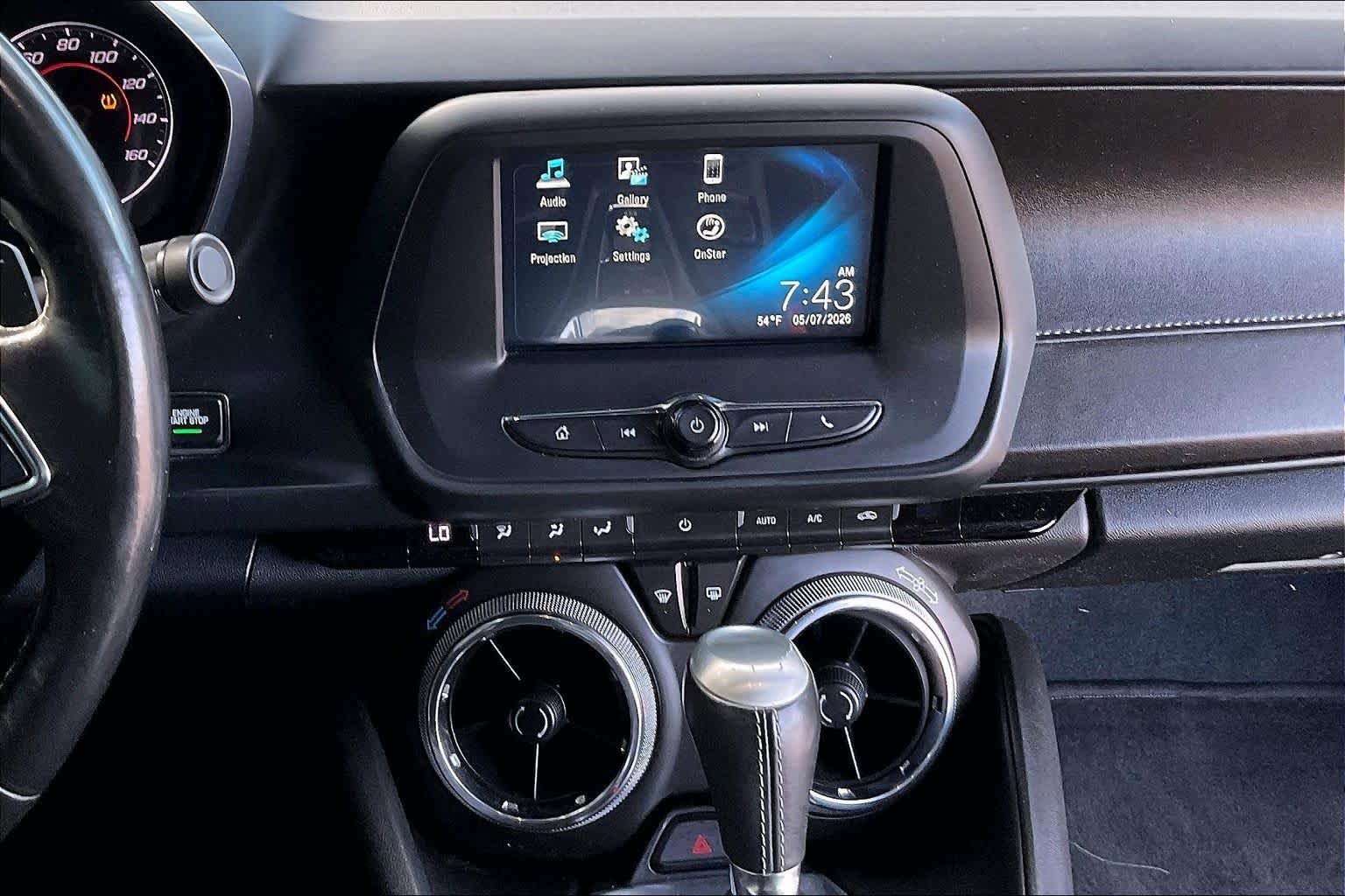 Used 2018 Chevrolet Camaro LT RWD image 8