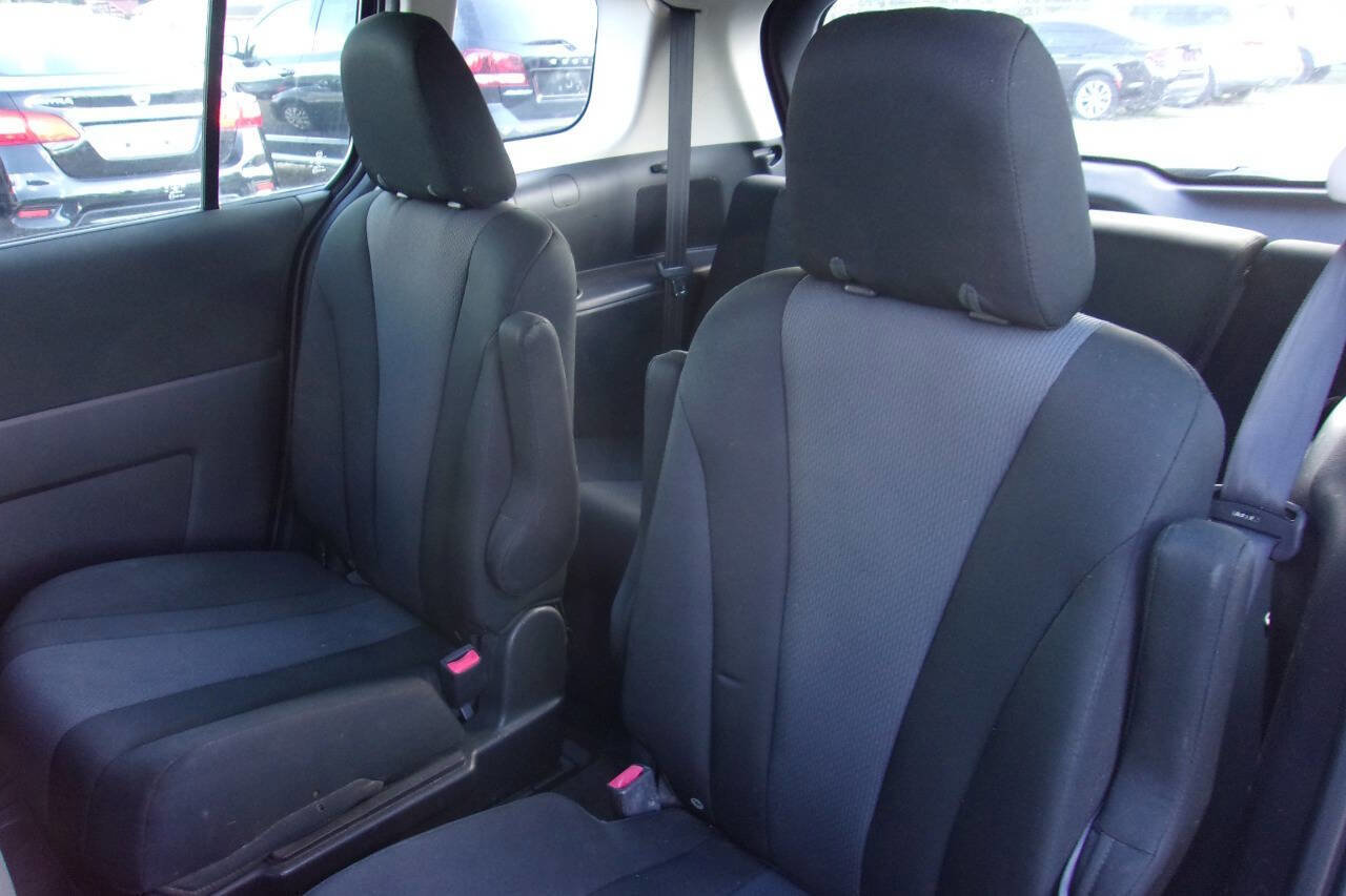 Used 2013 MAZDA MAZDA5 Sport image 12