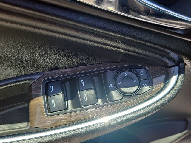 Used 2024 Chevrolet Malibu LT FWD image 22