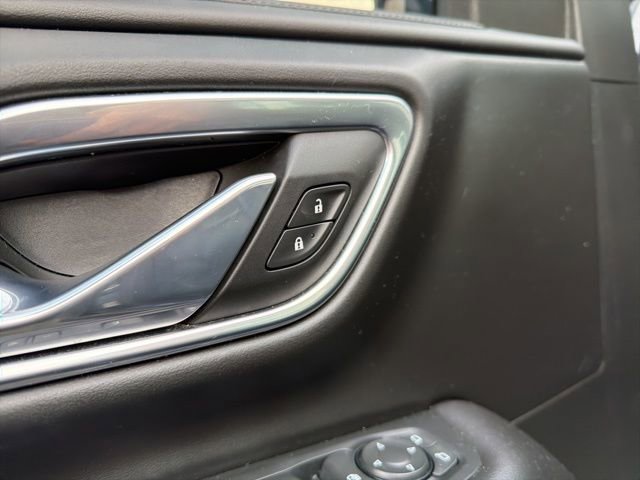 Used 2021 Chevrolet Tahoe Z71 image 24