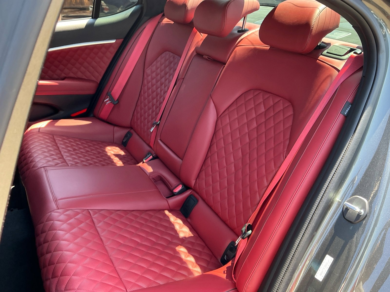 Used 2025 Genesis G70 3.3T Advanced w/ Sport Prestige Package image 19