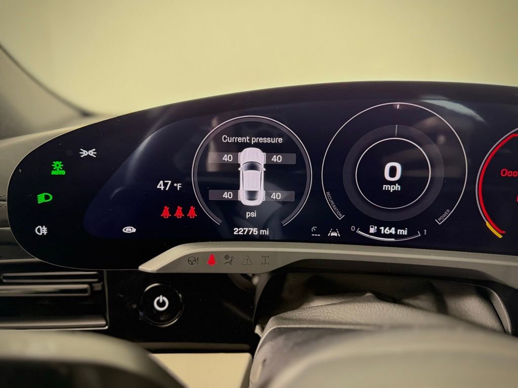 Certified 2022 Porsche Taycan 4S image 24