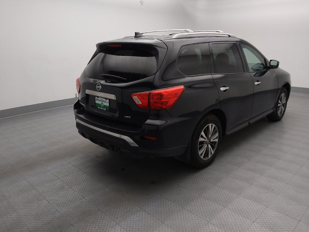 Used 2019 Nissan Pathfinder S AWD/4WD image 9
