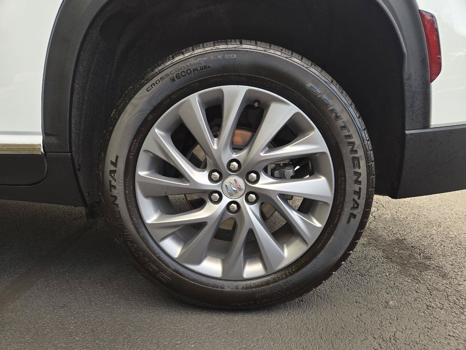 Used 2025 Buick Enclave Preferred FWD image 11