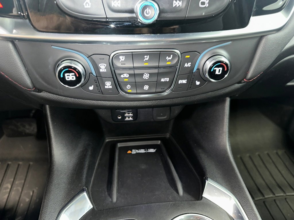 Certified 2022 Chevrolet Traverse RS image 16