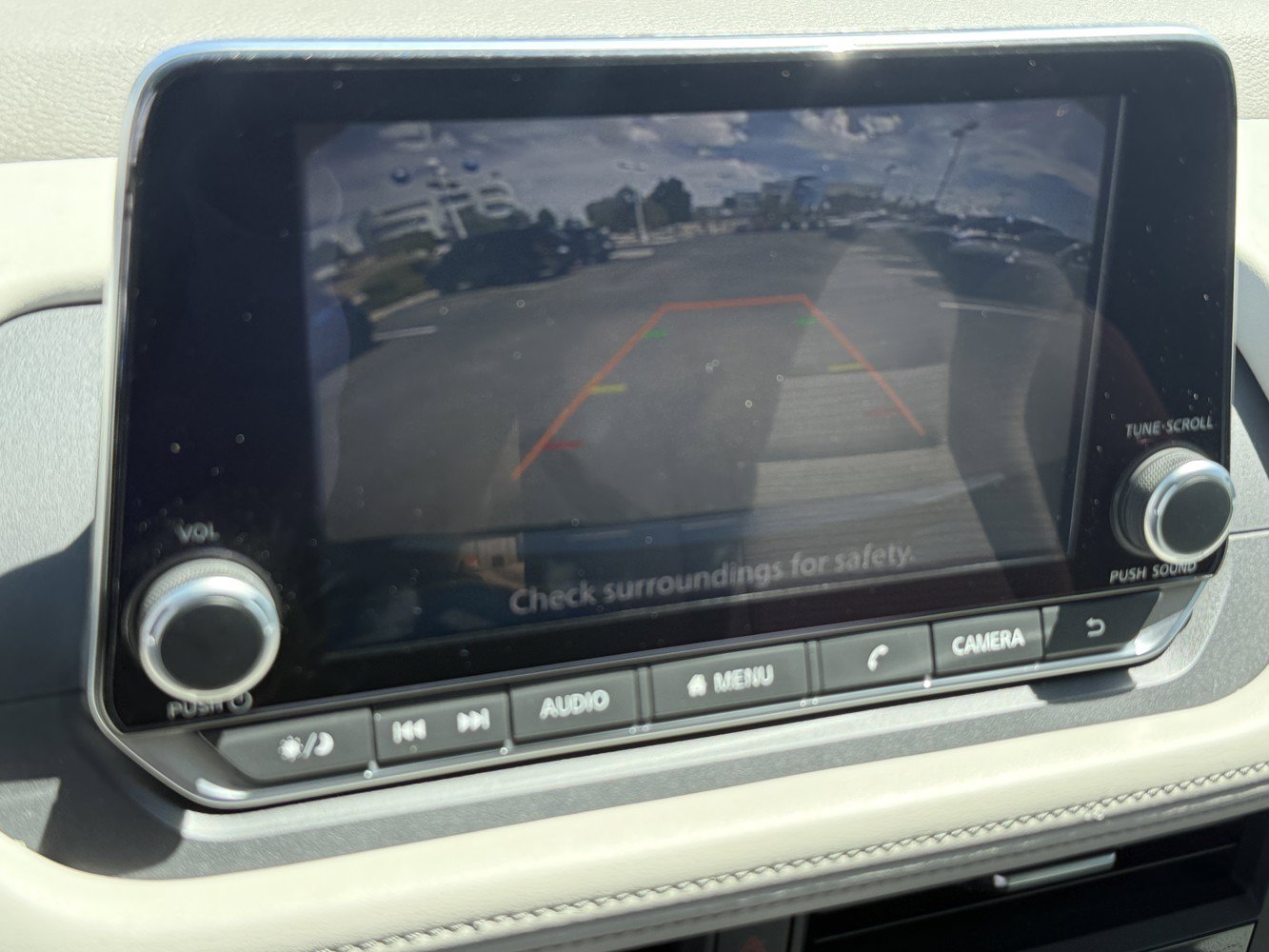 Used 2023 Nissan Rogue SV AWD/4WD image 14
