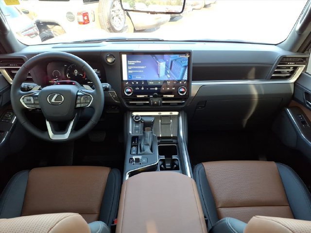 New 2026 Lexus GX 550 w/ Cold Area Package AWD/4WD image 16