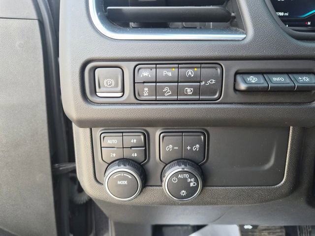 Used 2022 Chevrolet Suburban High Country AWD/4WD image 18
