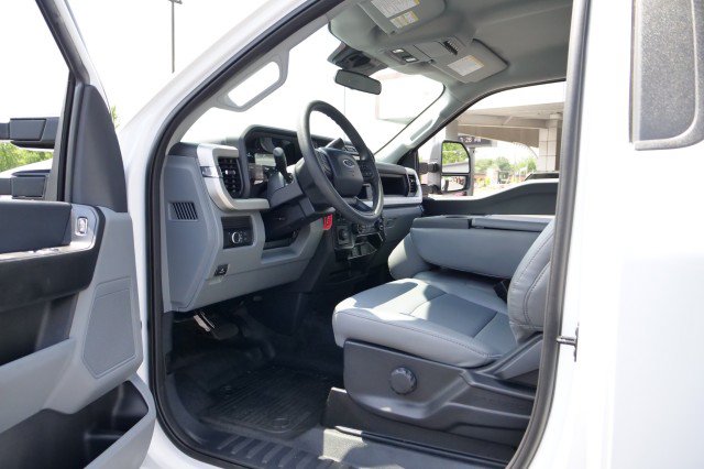 Used 2024 Ford F350 XL RWD image 21