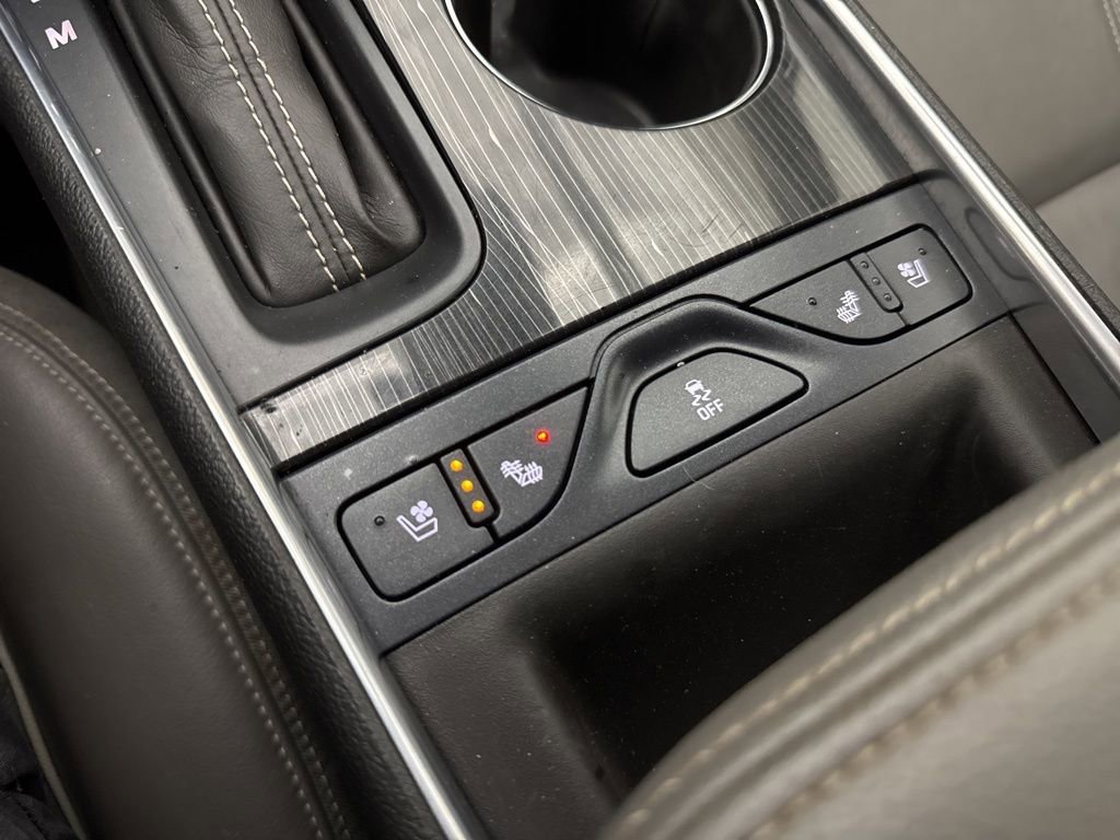 Used 2017 Chevrolet Impala Premier w/ Enhanced Convenience Package image 37