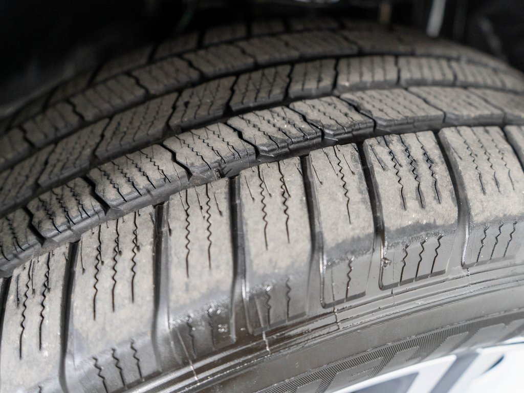 Used 2016 Lexus LX 570 4WD w/ Luxury Package image 38