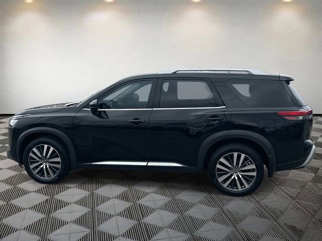 Used 2022 Nissan Pathfinder Platinum w/ Lighting Package (N92) image 8