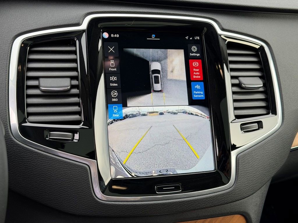 Certified 2025 Volvo XC90 B6 Plus image 31