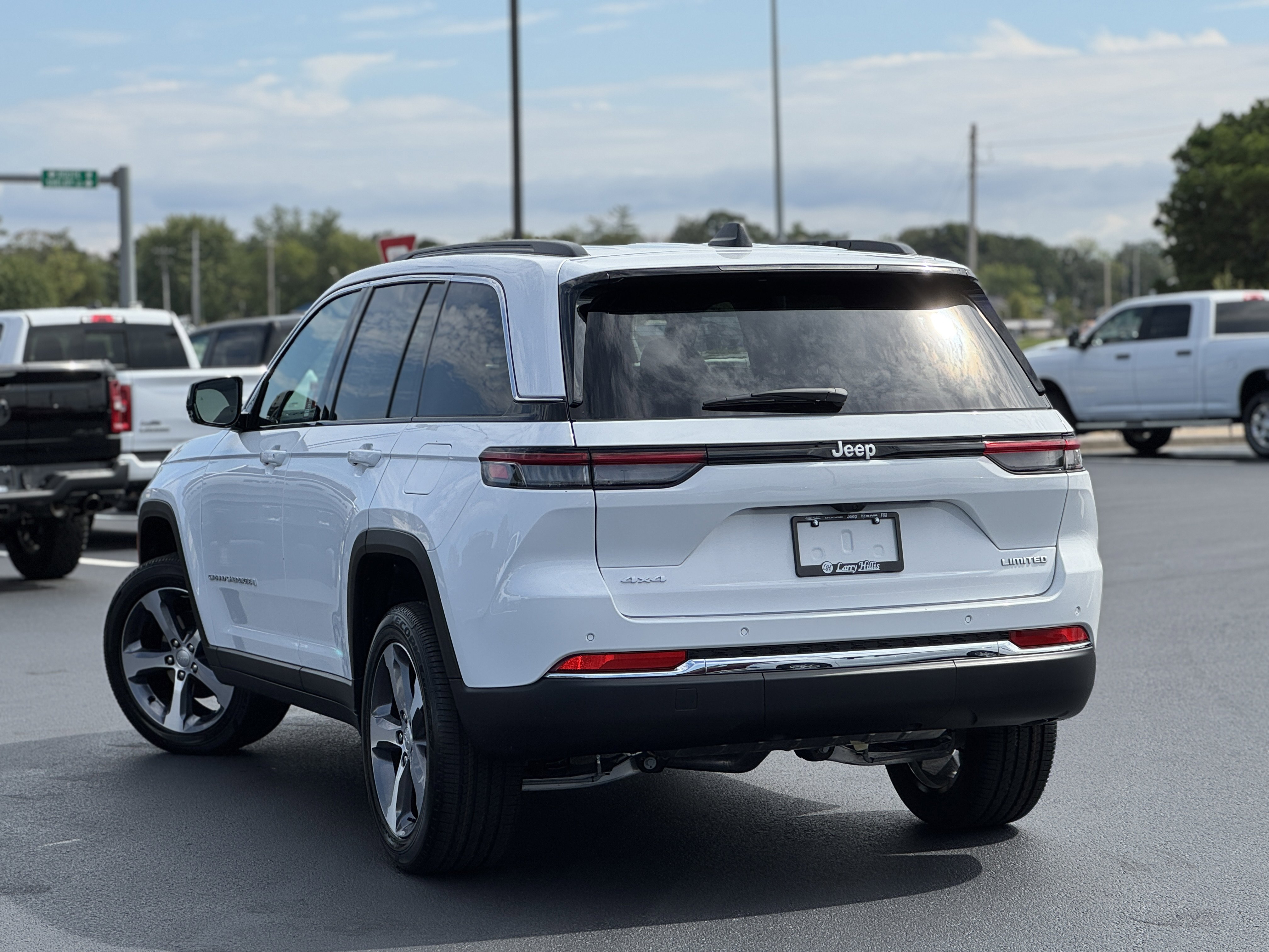 New 2025 Jeep Grand Cherokee Limited image 5