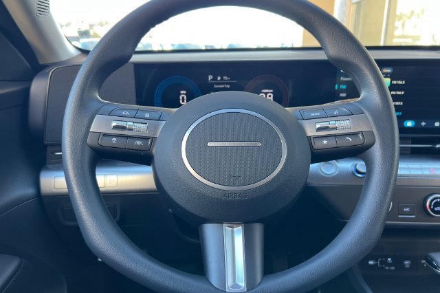New 2027 Hyundai Kona SE FWD image 22