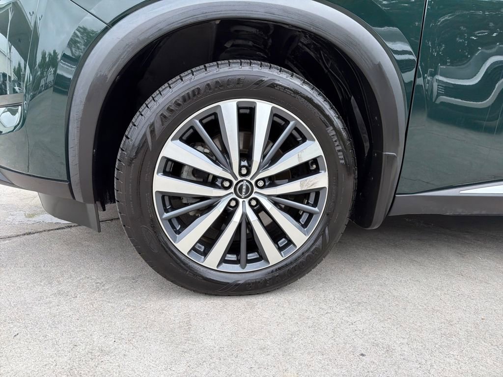 Certified 2022 Nissan Pathfinder Platinum w/ Cargo Package image 11