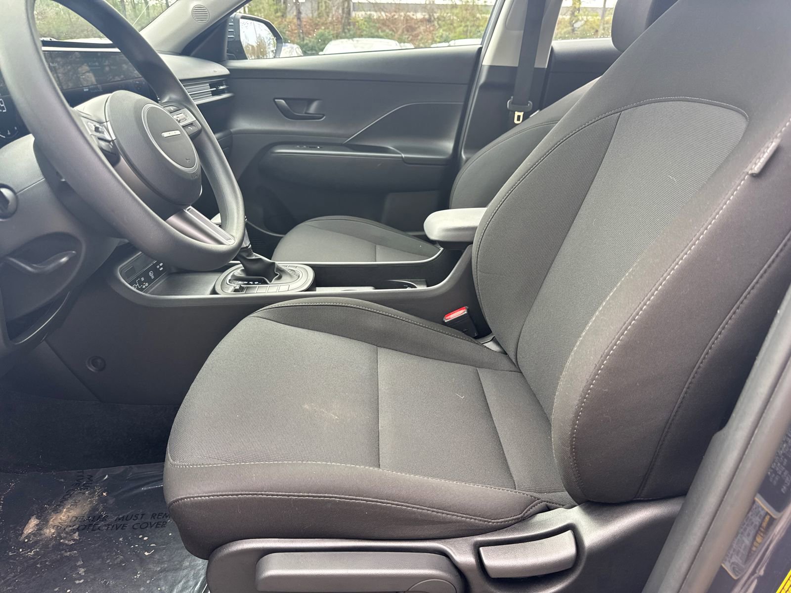 Used 2025 Hyundai Kona SE image 9