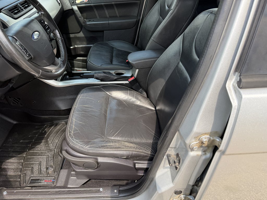 Used 2009 Ford Focus SES FWD image 10